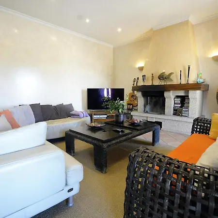 Villa 295 *