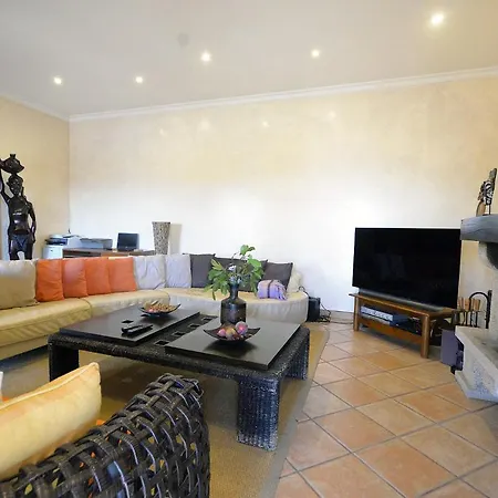 Villa 295 *